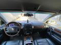 Volkswagen Touareg 2003 годаүшін5 700 000 тг. в Алматы – фото 27