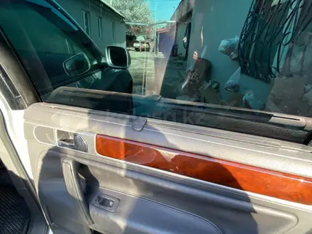 Volkswagen Touareg 2003 года за 5 700 000 тг. в Алматы – фото 36