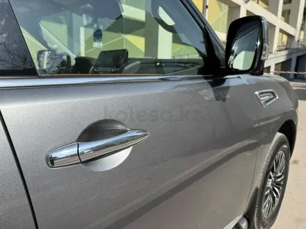 Nissan Patrol Platinum+ 2022 года за 31 790 000 тг. в Алматы – фото 27