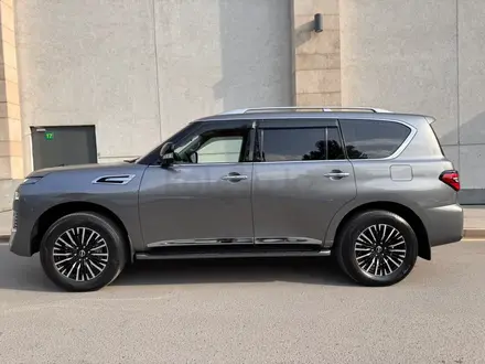 Nissan Patrol Platinum+ 2022 года за 31 790 000 тг. в Алматы – фото 24