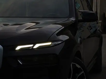 BMW X7 2022 года за 85 000 000 тг. в Усть-Каменогорск – фото 2