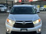 Toyota Highlander 2014 годаfor13 700 000 тг. в Кызылорда