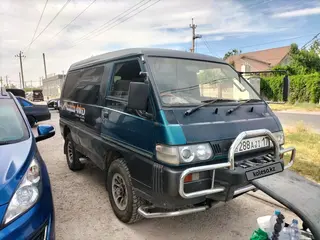 Mitsubishi Delica