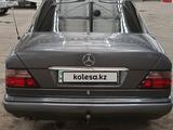 Mercedes-Benz E 200 1994 годаүшін2 500 000 тг. в Петропавловск – фото 4