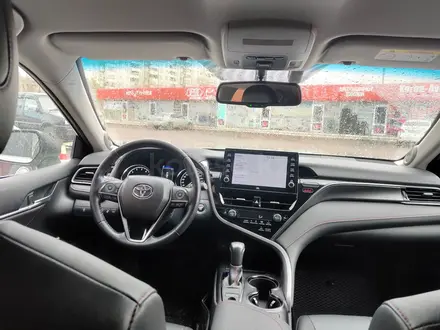 Toyota Camry 2021 года за 14 500 000 тг. в Экибастуз – фото 16