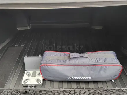 Toyota Camry 2021 года за 14 500 000 тг. в Экибастуз – фото 44