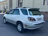 Lexus RX 300 2001 годаүшін5 400 000 тг. в Алматы – фото 2