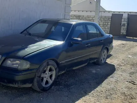 Mercedes-Benz C 180 1993 года за 1 100 000 тг. в Актау – фото 3