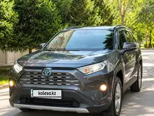 Toyota RAV4, 2021