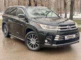 Toyota Highlander 2017 года за 17 700 000 тг. в Алматы