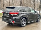 Toyota Highlander 2017 года за 17 800 000 тг. в Алматы – фото 5