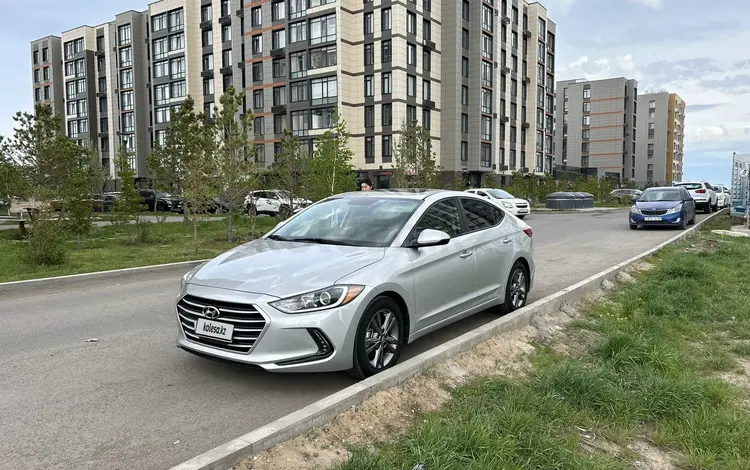 Hyundai Elantra 2018 года за 5 100 000 тг. в Астана