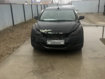 Hyundai Elantra 2013 года за 2 800 000 тг. в Атырау