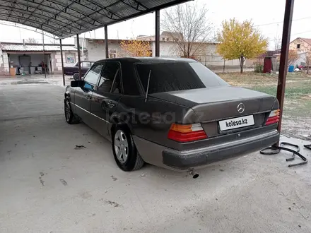 Mercedes-Benz E 230 1992 года за 1 400 000 тг. в Туркестан – фото 5