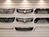 Решетка радиатора и бампера Camry 50-55 EUR USA за 7 000 тг. в Алматы