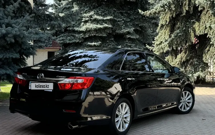 Toyota Camry 2013 годаfor10 000 000 тг. в Алматы