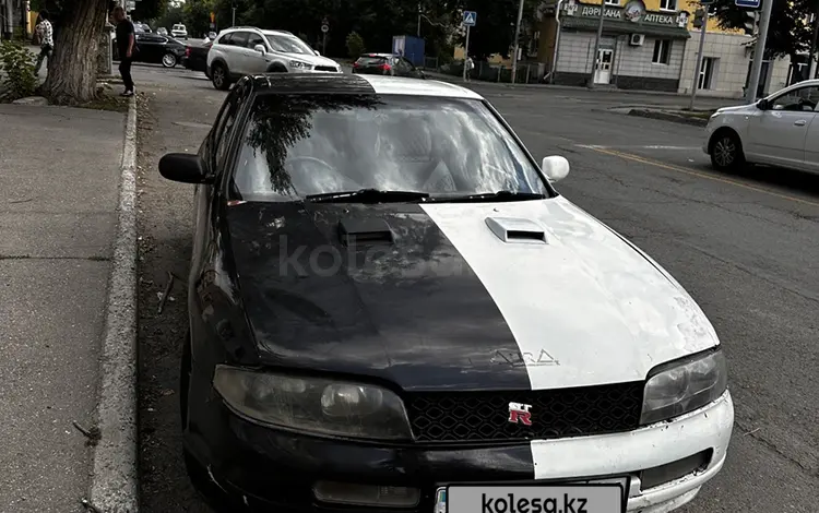 Nissan Skyline 1993 года за 950 000 тг. в Усть-Каменогорск