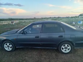 Toyota Carina E