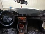 Mercedes-Benz E 280 1994 года за 1 990 000 тг. в Актобе – фото 2
