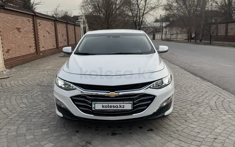 Chevrolet Malibu 2021 годаfor11 000 000 тг. в Шымкент