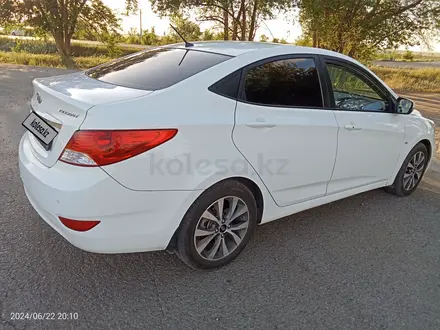 Hyundai Accent 2013 года за 5 900 000 тг. в Актобе – фото 4