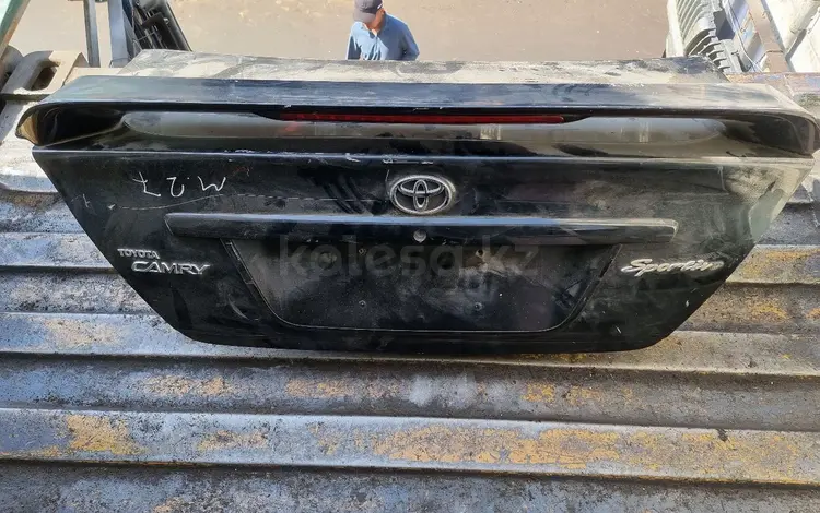 Крышка багажника toyota camry 30үшін30 000 тг. в Алматы