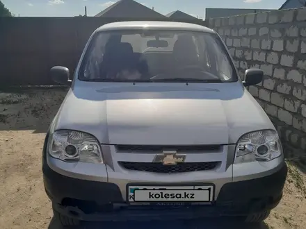 Chevrolet Niva 2014 года за 3 000 000 тг. в Актобе – фото 3