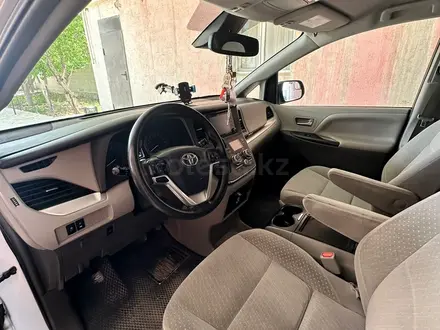 Toyota Sienna 2018 года за 15 000 000 тг. в Актау – фото 8