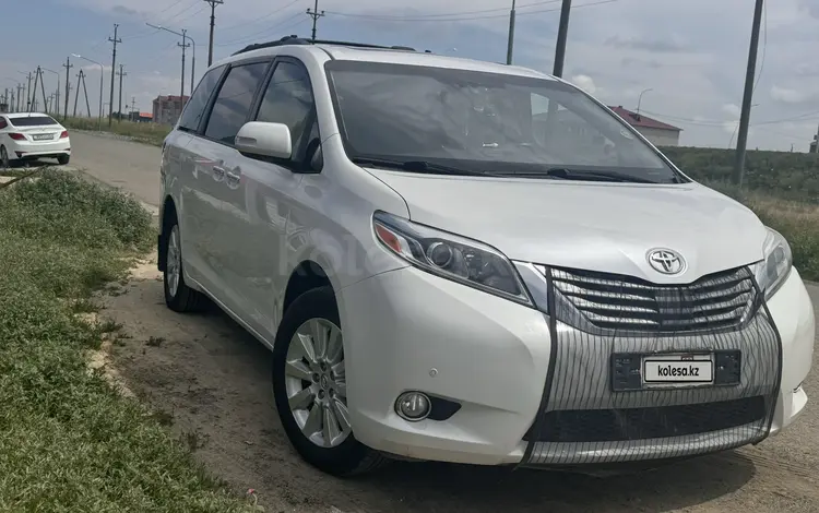 Toyota Sienna 2015 года за 12 000 000 тг. в Актобе