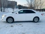 Toyota Camry 2011 года за 6 000 000 тг. в Уральск – фото 2