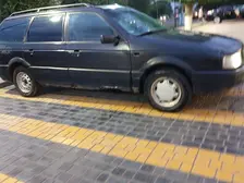 Volkswagen Passat, 1992