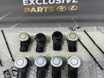 Оригинальный парктроник задний центральный за 25 000 тг. в Шымкент