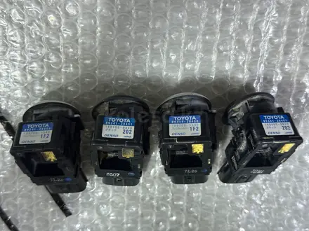 Оригинальный парктроник задний центральный за 25 000 тг. в Шымкент – фото 4