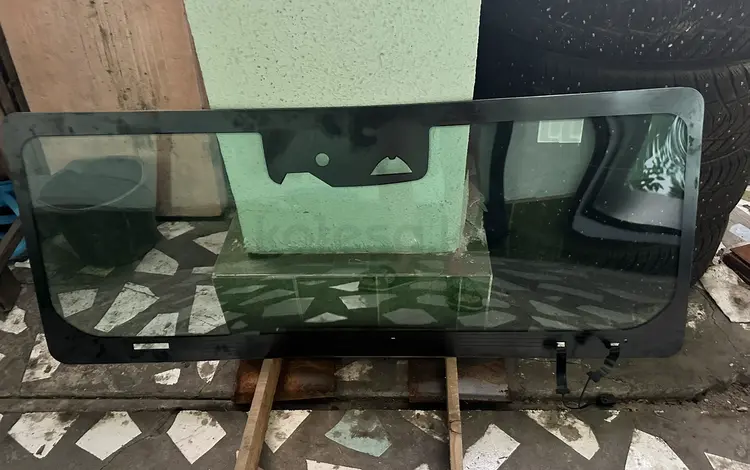 Лобовое стекло Tank 300 за 95 000 тг. в Алматы