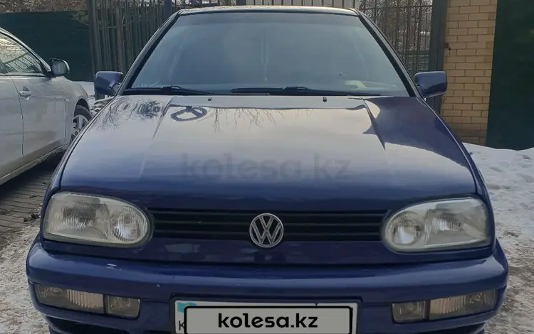 Volkswagen Golf 1997 годаfor1 900 000 тг. в Астана