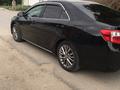 Toyota Camry 2013 года за 7 500 000 тг. в Актобе – фото 5