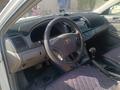 Toyota Camry 2005 года за 5 200 000 тг. в Актау – фото 4