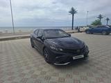 Toyota Camry 2022 года за 12 500 000 тг. в Актау – фото 4