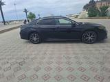 Toyota Camry 2022 года за 12 500 000 тг. в Актау – фото 5