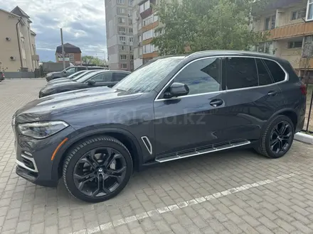 BMW X5 2018 года за 25 000 000 тг. в Уральск – фото 2