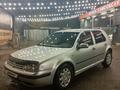 Volkswagen Golf 2002 годаүшін2 200 000 тг. в Алматы