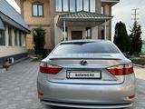 Lexus ES 300h 2013 года за 10 500 000 тг. в Алматы – фото 4