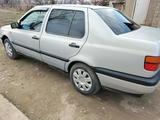 Volkswagen Vento 1993 года за 1 000 000 тг. в Шымкент – фото 2