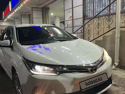 Toyota Corolla 2018 года за 9 000 000 тг. в Шымкент