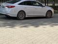 Hyundai Sonata 2016 года за 5 100 000 тг. в Актобе – фото 2