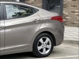 Hyundai Elantra 2013 годаүшін4 200 000 тг. в Атырау – фото 2