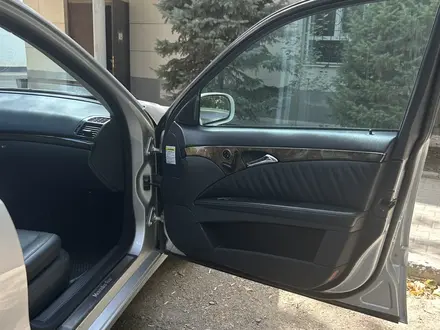 Mercedes-Benz E 320 2004 года за 6 500 000 тг. в Шымкент – фото 20