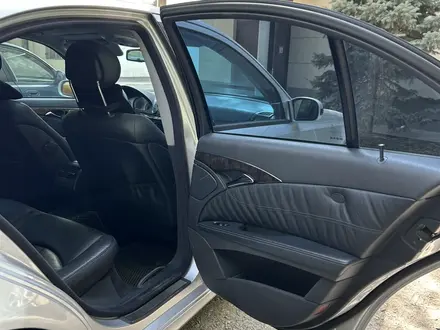 Mercedes-Benz E 320 2004 года за 6 500 000 тг. в Шымкент – фото 25