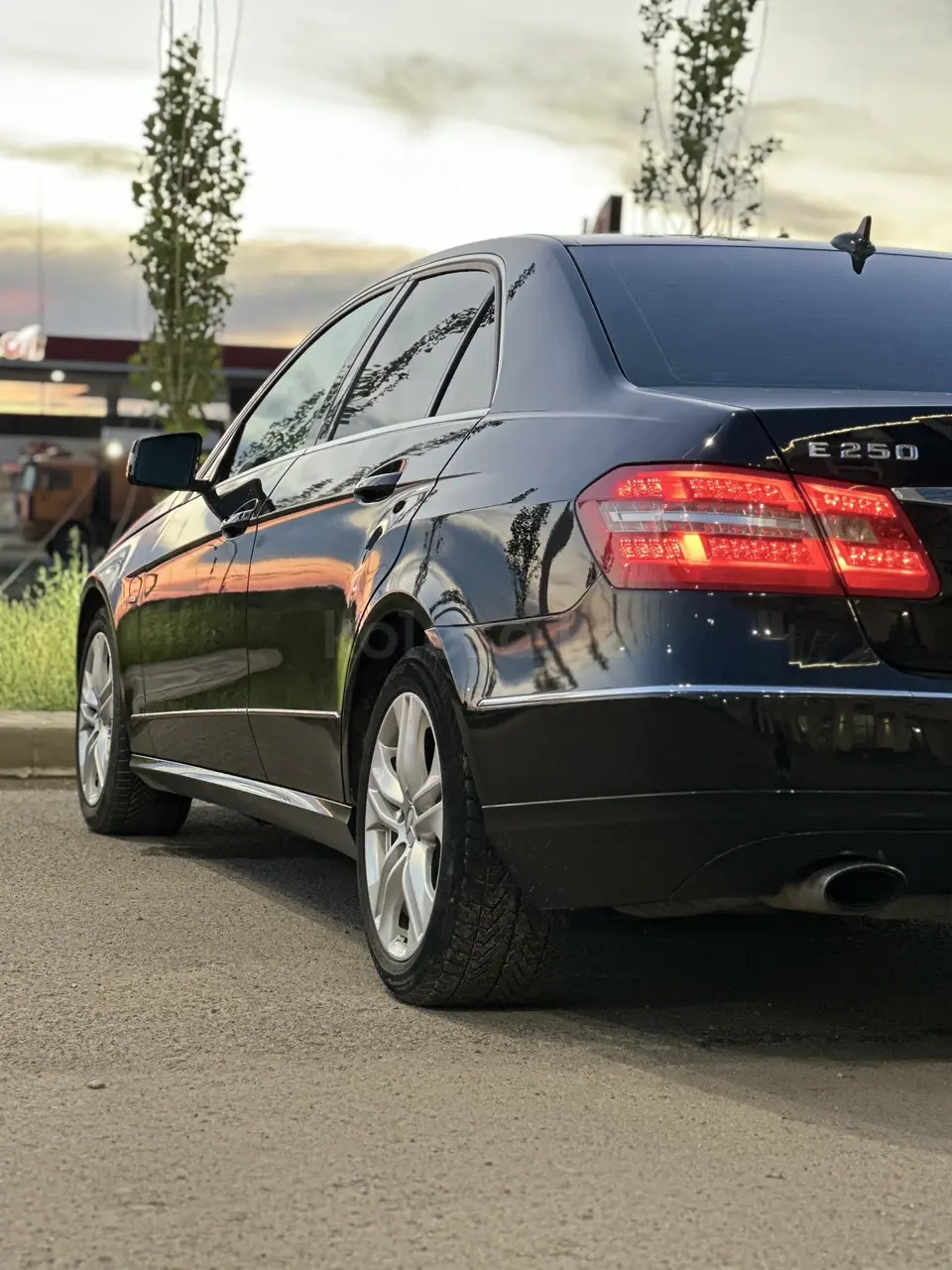 Mercedes-Benz E-Class, 2010