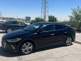 Hyundai Elantra 2017 годаfor5 800 000 тг. в Актау – фото 2